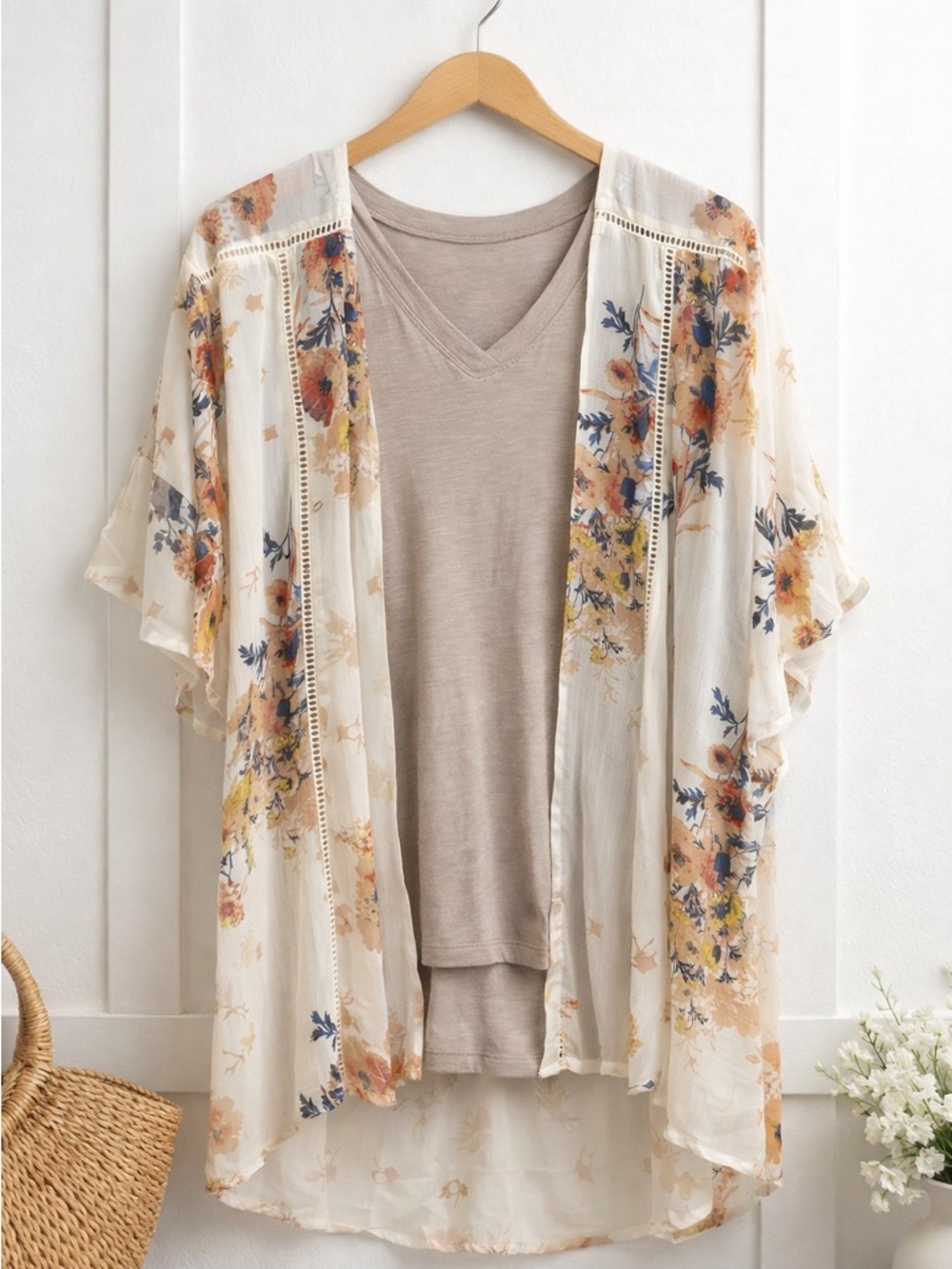 Maurice’s floral kimono, tank set. Lightweight layered boho outfit size small.